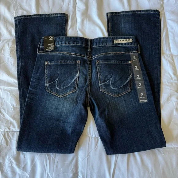 Express Stella Bootcut Regular Low Rise Jeans - Picture 4 of 4